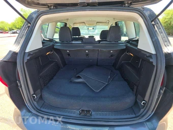 2015 Ford C-MAX Hybrid SE – miniatura 14