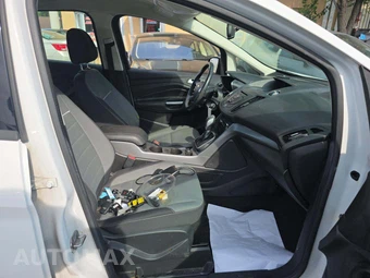 2015 Ford C-MAX Hybrid SE - miniatura 18