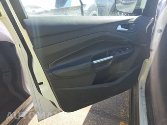 2015 Ford C-MAX Hybrid SE - miniatura 9