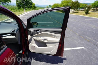 2015 Ford C-MAX Hybrid SE - miniatura 23