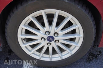 2015 Ford C-MAX Hybrid SE - miniatura 40