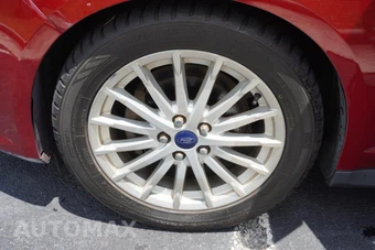 2015 Ford C-MAX Hybrid SE - miniatura 41