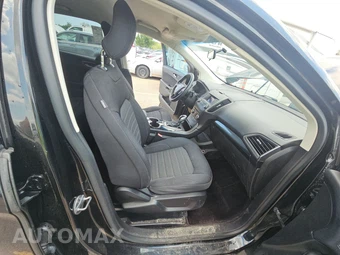 2015 Ford Edge SE – miniatura 8