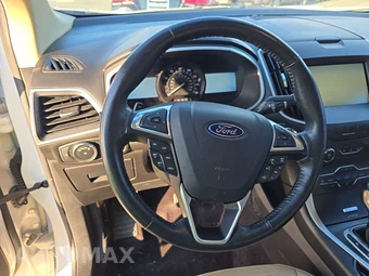 2015 Ford Edge SEL – miniatura 10