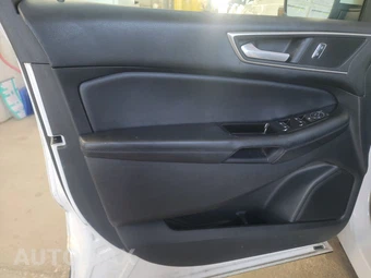 2015 Ford Edge SEL – miniatura 9