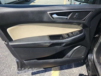 2015 Ford Edge SEL – miniatura 9