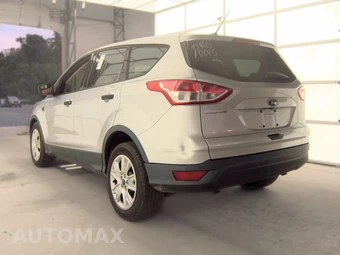 2015 Ford Escape S – miniatura 6