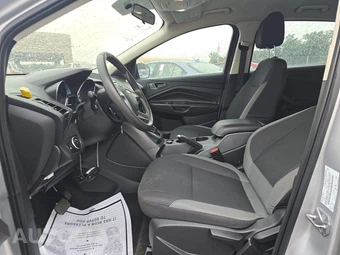 2015 Ford Escape S – miniatura 7