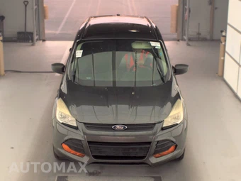 2015 Ford Escape S – miniatura 2