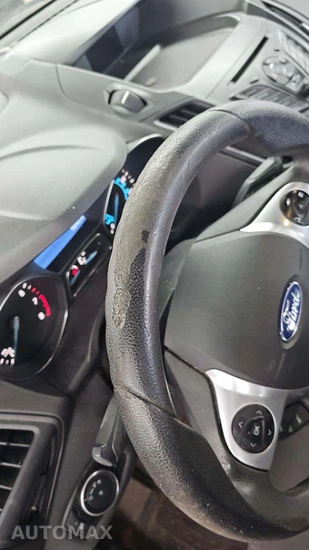 2015 Ford Escape S – miniatura 24