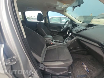 2015 Ford Escape S – miniatura 8