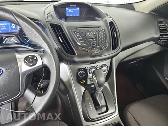 2015 Ford Escape S – miniatura 11