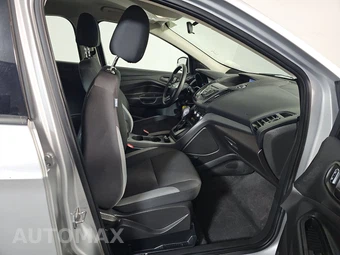 2015 Ford Escape S – miniatura 8