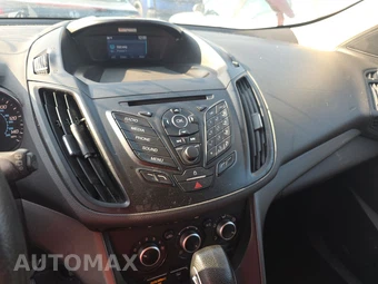 2015 Ford Escape S – miniatura 11