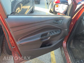 2015 Ford Escape S – miniatura 9