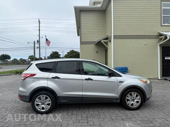 2015 Ford Escape S - miniatura 6