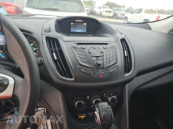 2015 Ford Escape S – miniatura 11