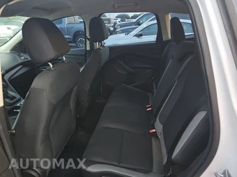 2015 Ford Escape S – miniatura 13