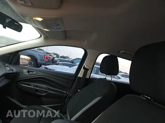 2015 Ford Escape S – miniatura 18