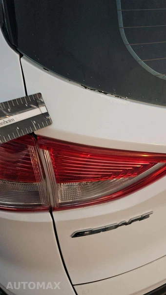 2015 Ford Escape S – miniatura 21