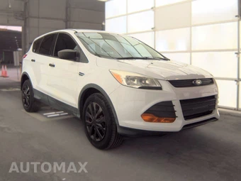 2015 Ford Escape S – miniatura 3