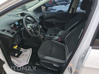 2015 Ford Escape S – miniatura 7