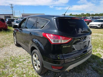 2015 Ford Escape SE – miniatura 2
