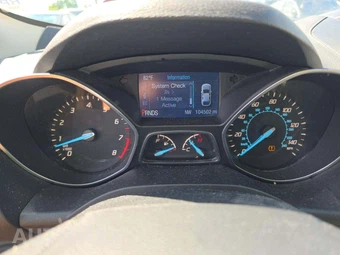 2015 Ford Escape SE – miniatura 9