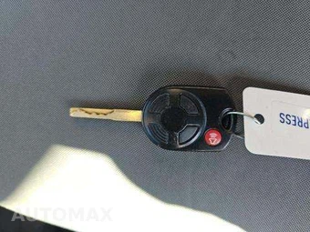 2015 Ford Escape SE – miniatura 8