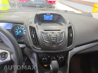 2015 Ford Escape SE - miniatura 11