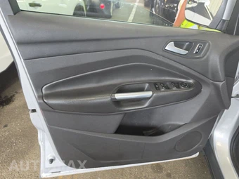 2015 Ford Escape SE - miniatura 9