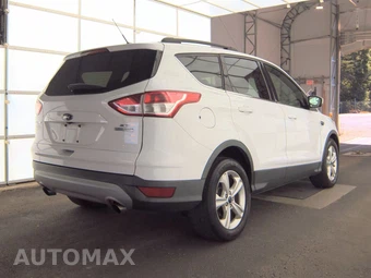 2015 Ford Escape SE – miniatura 4