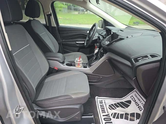 2015 Ford Escape SE – miniatura 15