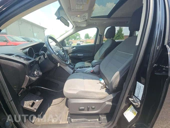 2015 Ford Escape SE – miniatura 3