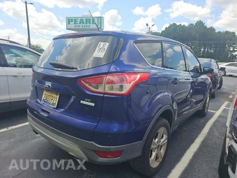 2015 Ford Escape SE – miniatura 3
