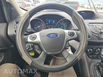 2015 Ford Escape SE – miniatura 10