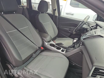 2015 Ford Escape SE – miniatura 8
