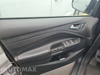 2015 Ford Escape SE – miniatura 9