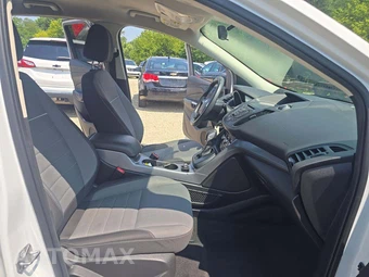 2015 Ford Escape SE – miniatura 15