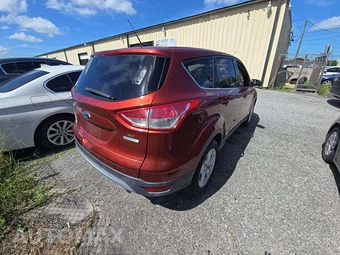 2015 Ford Escape SE - miniatura 3