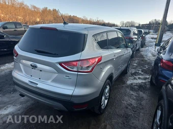 2015 Ford Escape SE – miniatura 4