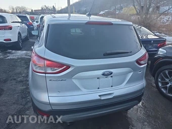 2015 Ford Escape SE – miniatura 5