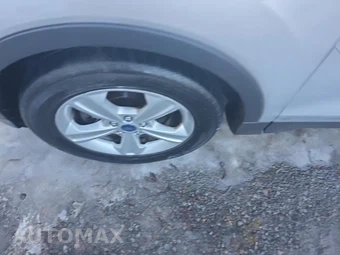 2015 Ford Escape SE – miniatura 8