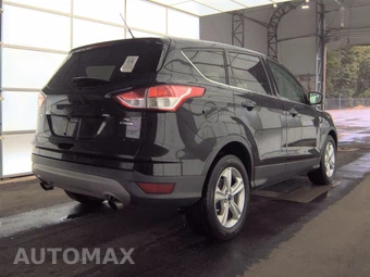 2015 Ford Escape SE – miniatura 4