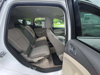 2015 Ford Escape SE – miniatura 16