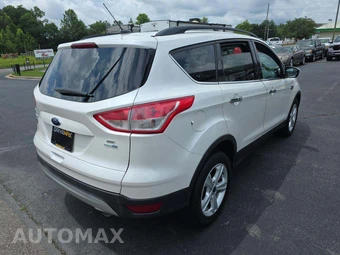 2015 Ford Escape SE – miniatura 3
