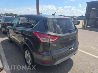 2015 Ford Escape SE - miniatura 2