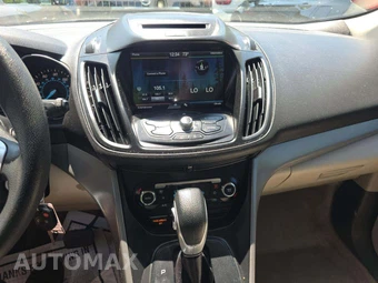 2015 Ford Escape SE – miniatura 10
