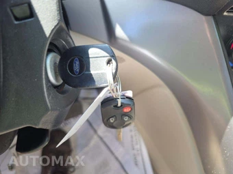 2015 Ford Escape SE – miniatura 8