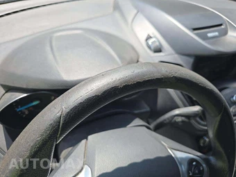 2015 Ford Escape SE – miniatura 25